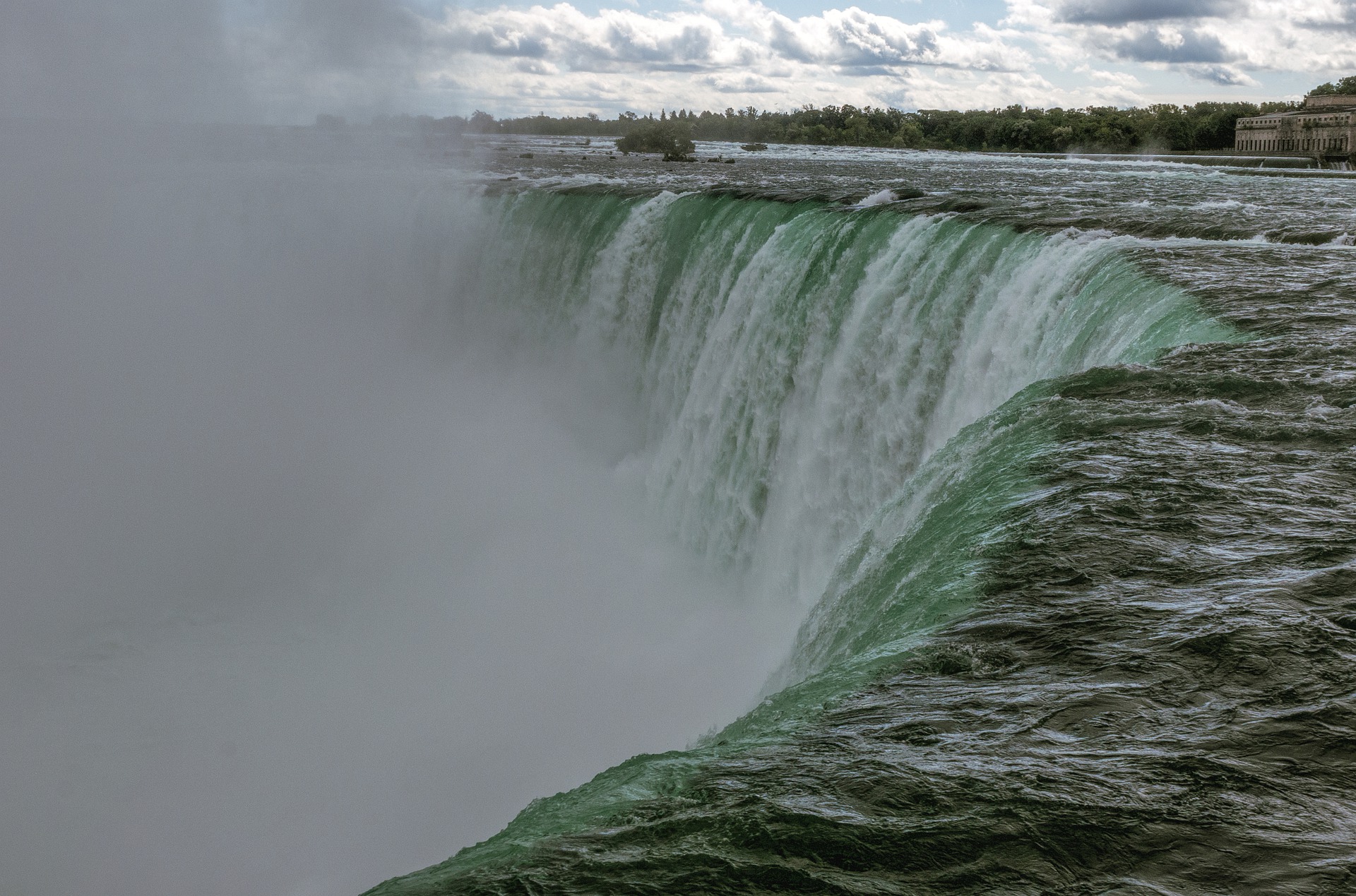 how-to-get-to-niagara-falls-from-toronto-delsuites-blog