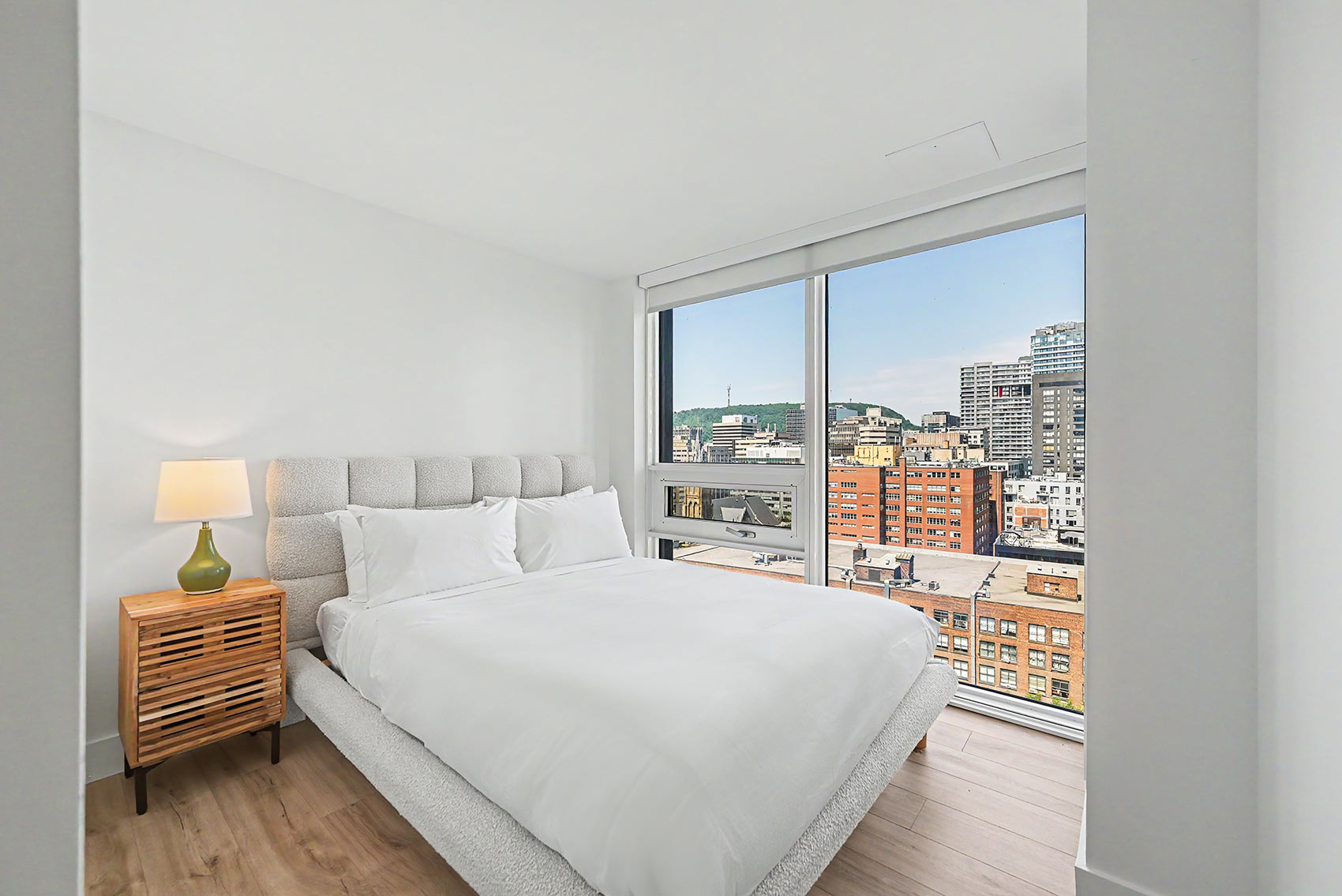 016 2Nd Bedroom